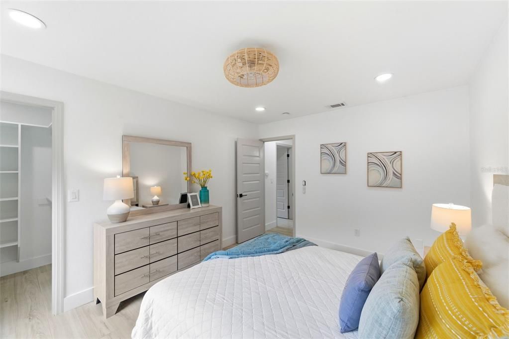 For Sale: $529,000 (3 beds, 2 baths, 1894 Square Feet)
