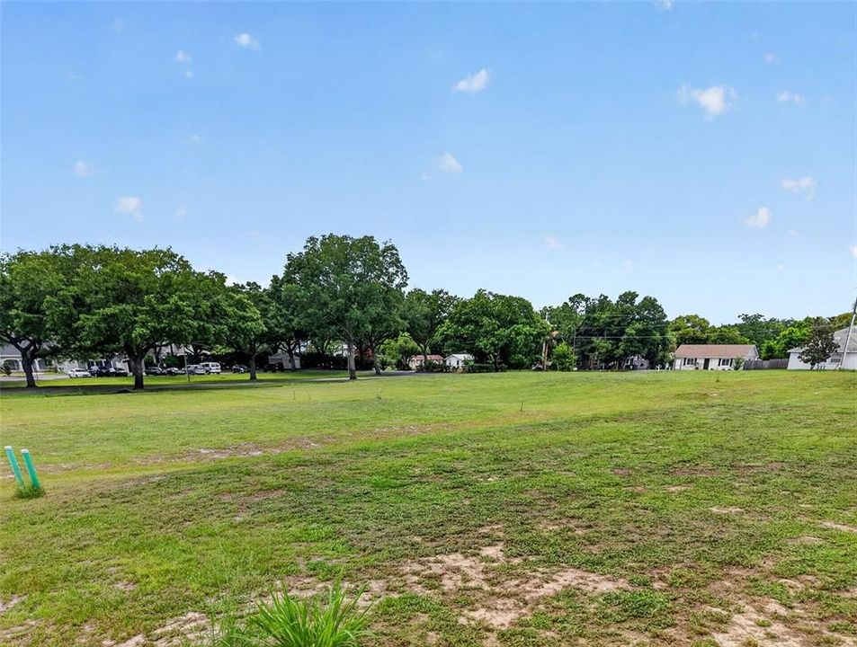 For Sale: $1,399,000 (1.50 acres)