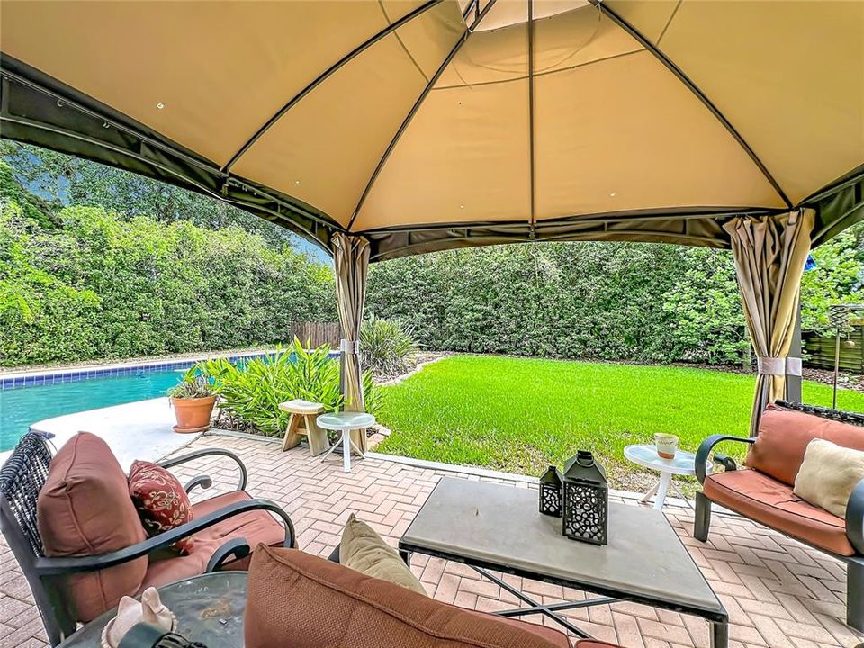 На продажу: $539,900 (3 спален, 2 ванн, 1468 Квадратных фут)