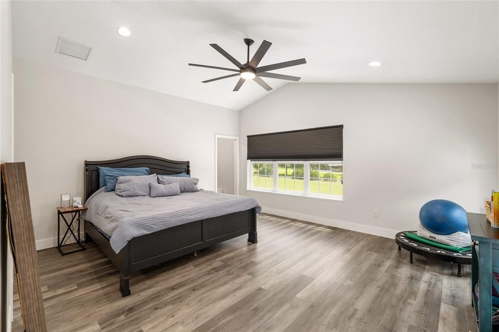 For Sale: $849,900 (2 beds, 2 baths, 2880 Square Feet)