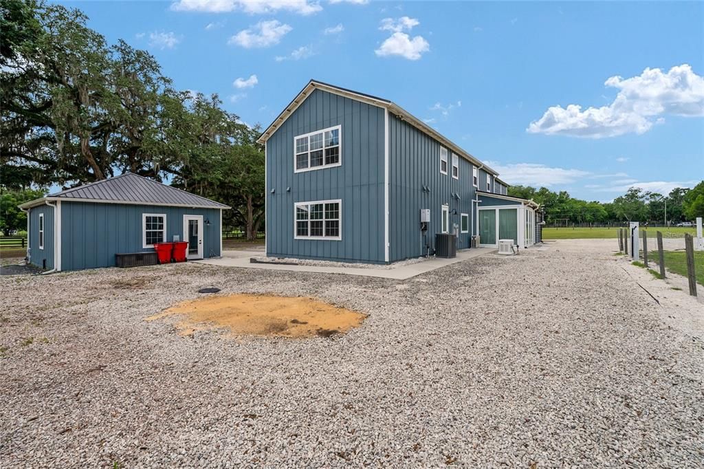 For Sale: $849,900 (2 beds, 2 baths, 2880 Square Feet)