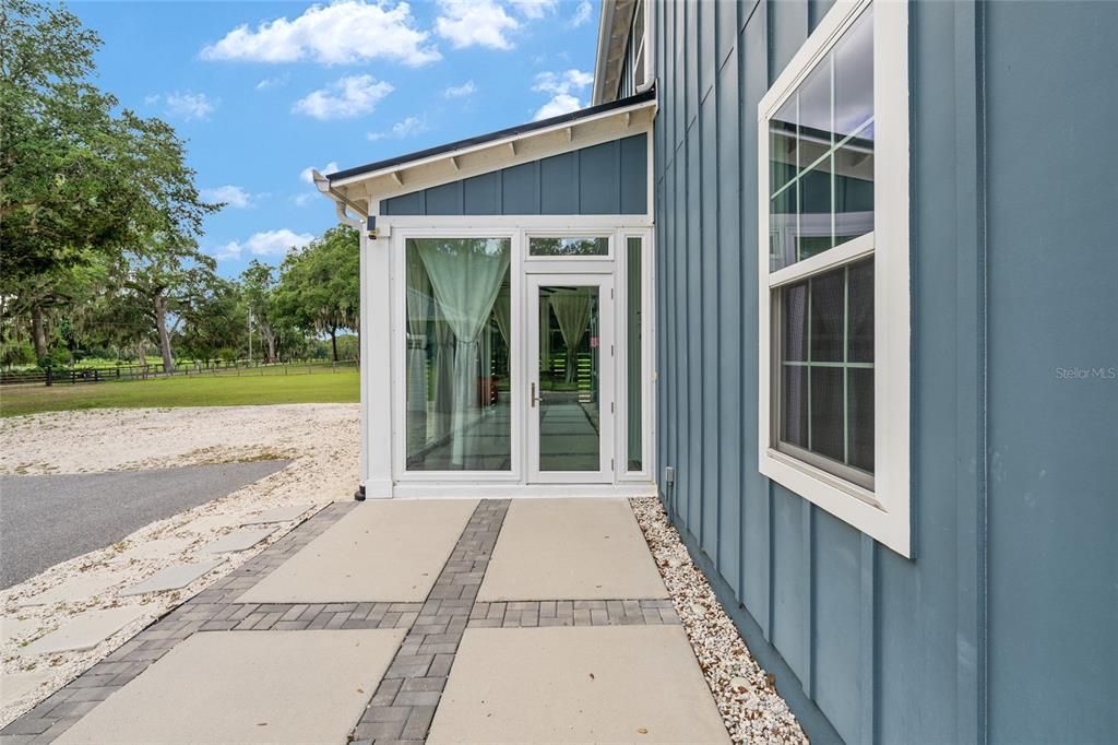 For Sale: $849,900 (2 beds, 2 baths, 2880 Square Feet)