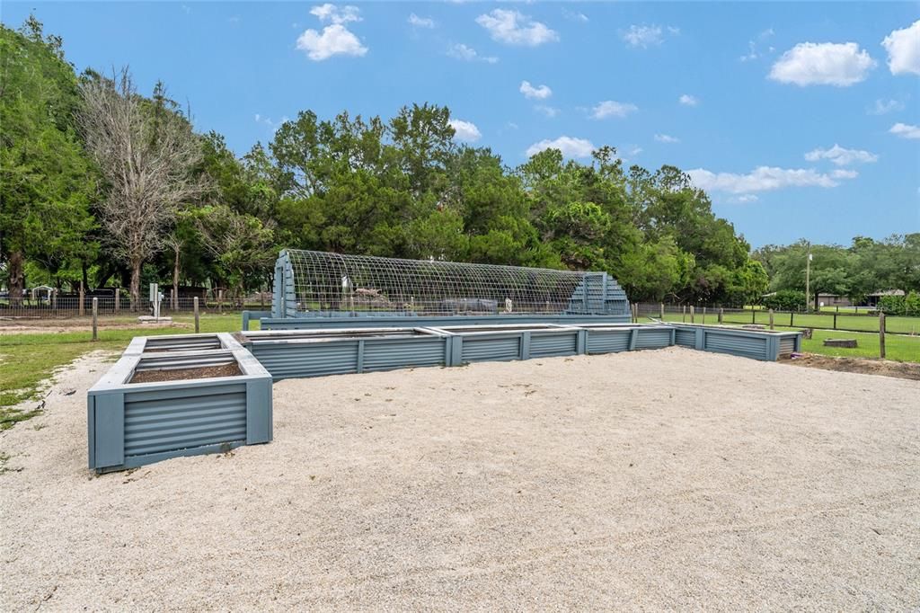 For Sale: $849,900 (2 beds, 2 baths, 2880 Square Feet)