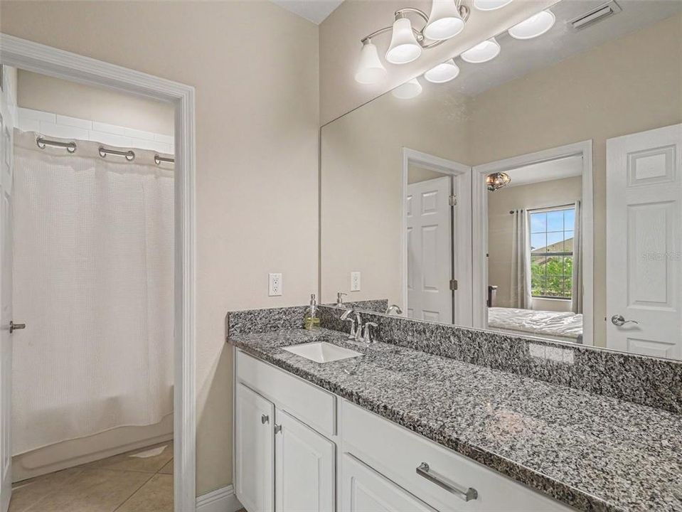 For Sale: $775,000 (5 beds, 5 baths, 4880 Square Feet)