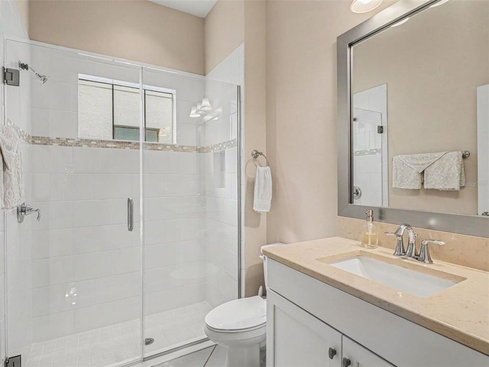 For Sale: $775,000 (5 beds, 5 baths, 4880 Square Feet)