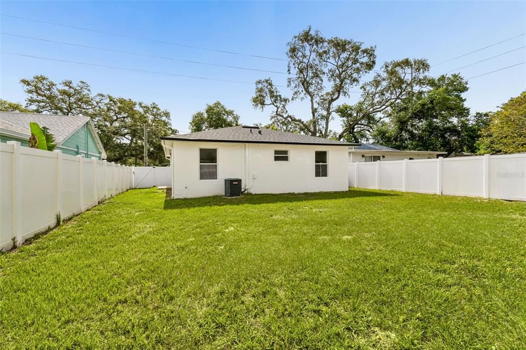 For Sale: $359,900 (3 beds, 2 baths, 1353 Square Feet)
