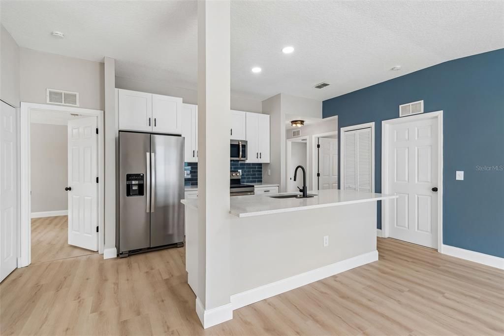 For Sale: $359,900 (3 beds, 2 baths, 1353 Square Feet)