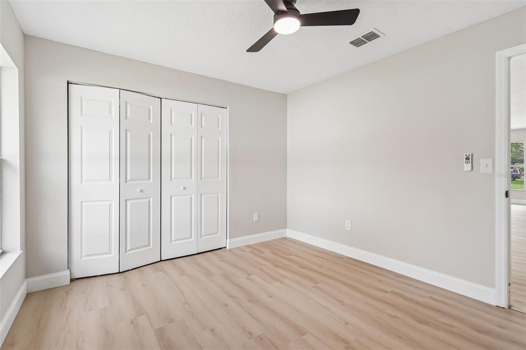 For Sale: $359,900 (3 beds, 2 baths, 1353 Square Feet)