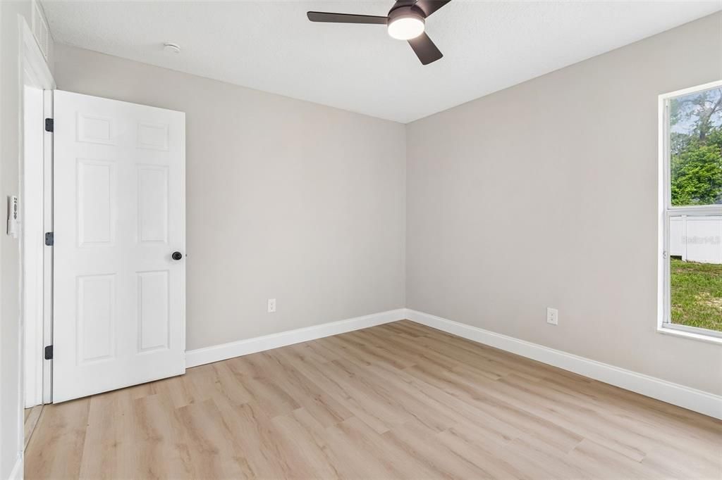 For Sale: $359,900 (3 beds, 2 baths, 1353 Square Feet)