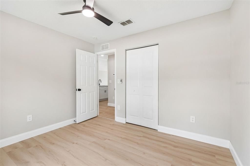 For Sale: $359,900 (3 beds, 2 baths, 1353 Square Feet)