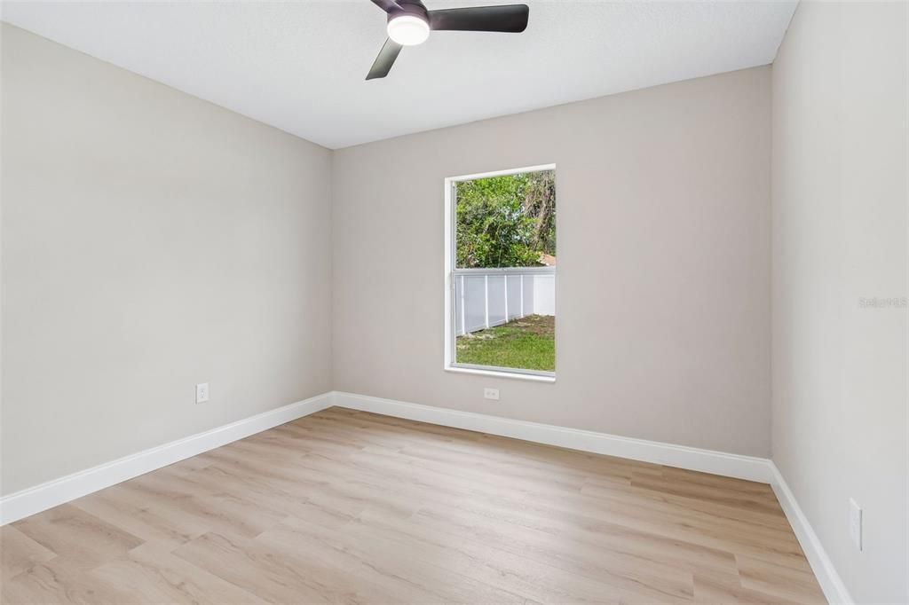For Sale: $359,900 (3 beds, 2 baths, 1353 Square Feet)