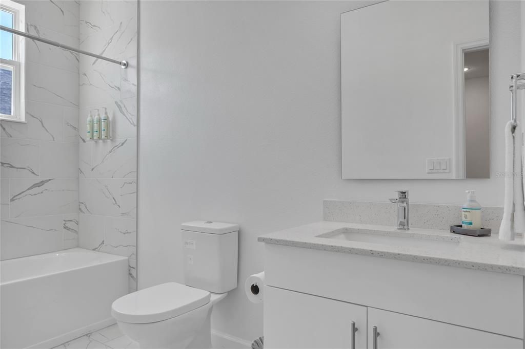 В аренду: $2,700 (5 спален, 4 ванн, 1671 Квадратных фут)