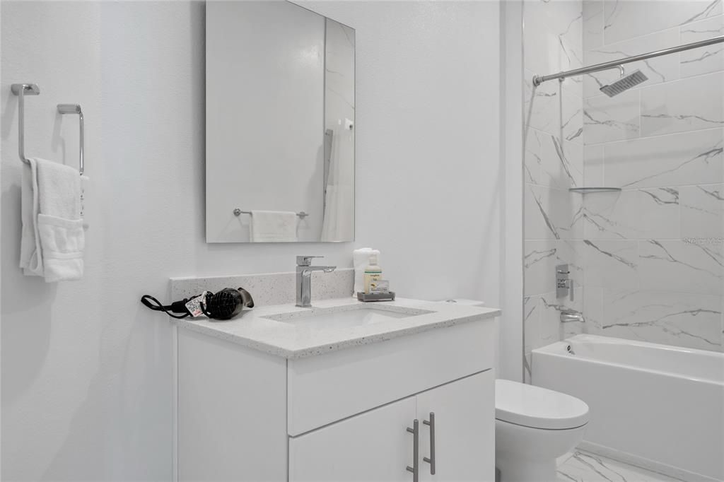 В аренду: $2,700 (5 спален, 4 ванн, 1671 Квадратных фут)