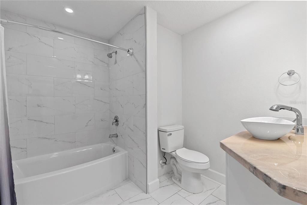For Sale: $655,900 (3 beds, 2 baths, 2071 Square Feet)