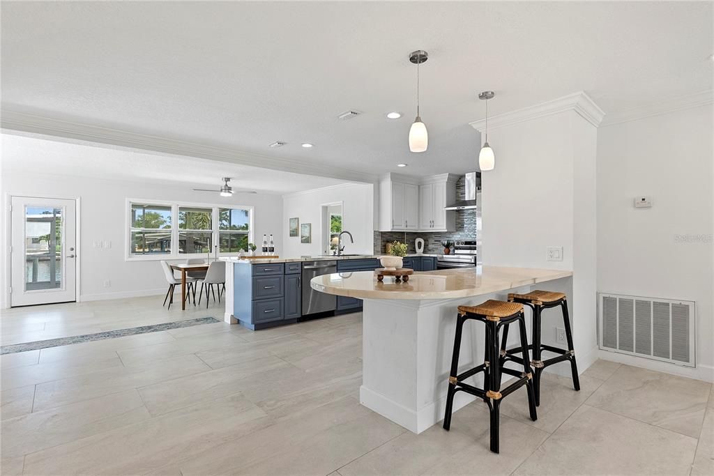 For Sale: $655,900 (3 beds, 2 baths, 2071 Square Feet)