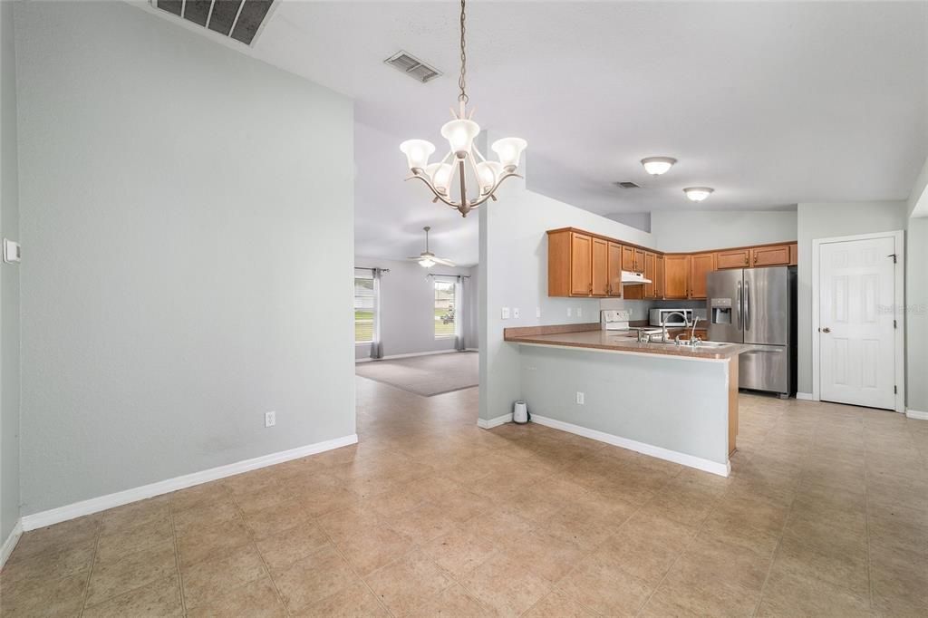 For Sale: $219,000 (3 beds, 2 baths, 1625 Square Feet)