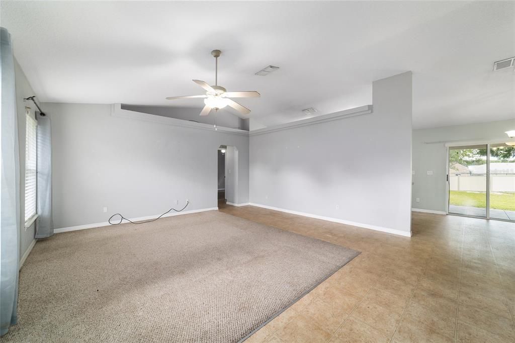 For Sale: $219,000 (3 beds, 2 baths, 1625 Square Feet)