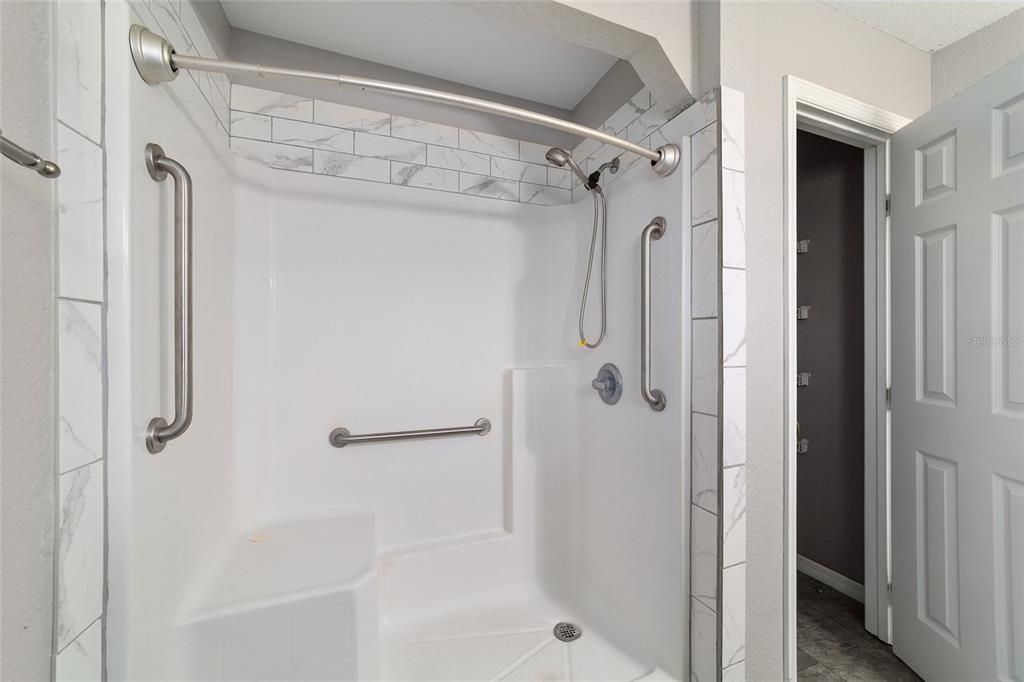 For Sale: $219,000 (3 beds, 2 baths, 1625 Square Feet)