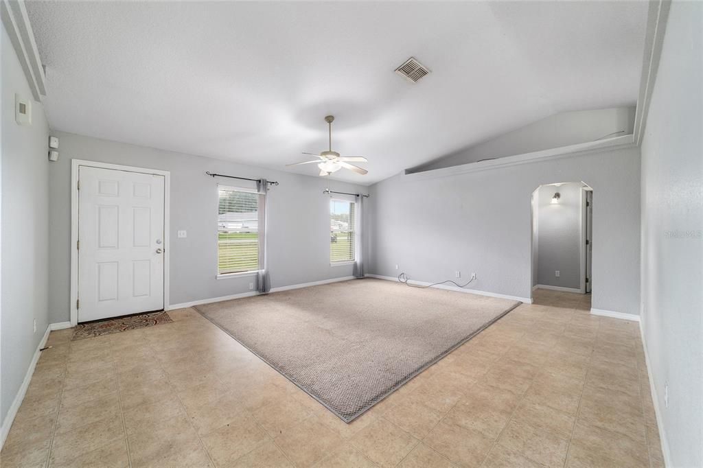 For Sale: $219,000 (3 beds, 2 baths, 1625 Square Feet)