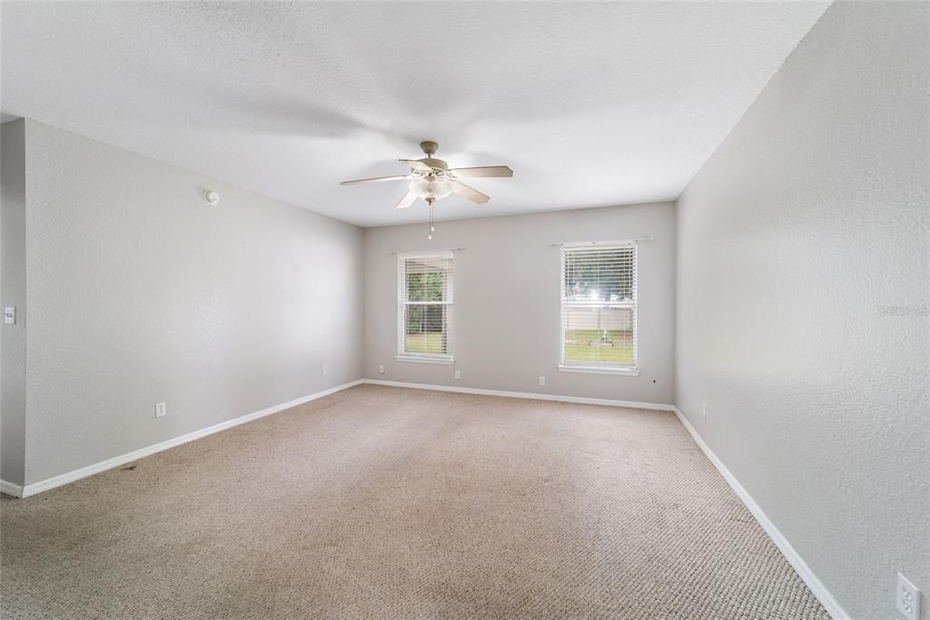 For Sale: $219,000 (3 beds, 2 baths, 1625 Square Feet)