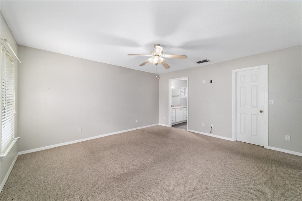 For Sale: $219,000 (3 beds, 2 baths, 1625 Square Feet)