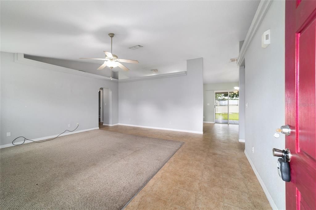 For Sale: $219,000 (3 beds, 2 baths, 1625 Square Feet)