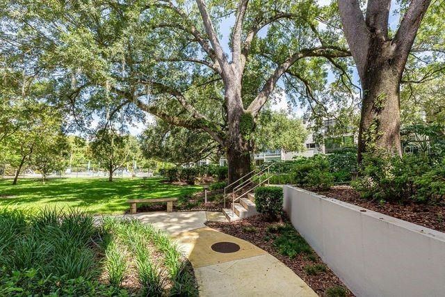 For Sale: $235,900 (1 beds, 1 baths, 787 Square Feet)