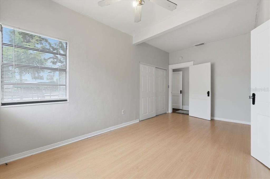 For Sale: $280,000 (3 beds, 2 baths, 1656 Square Feet)