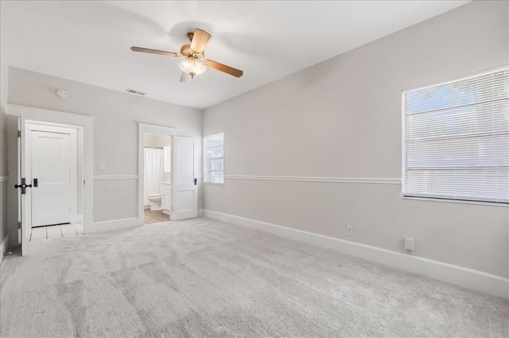 For Sale: $280,000 (3 beds, 2 baths, 1656 Square Feet)