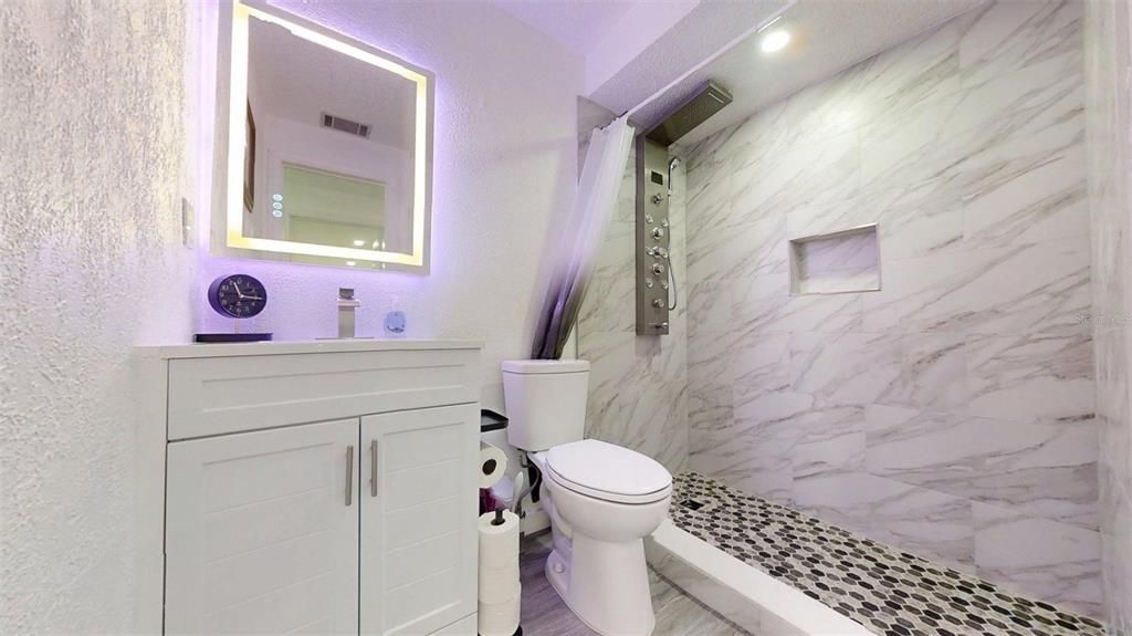 На продажу: $325,000 (3 спален, 2 ванн, 1076 Квадратных фут)