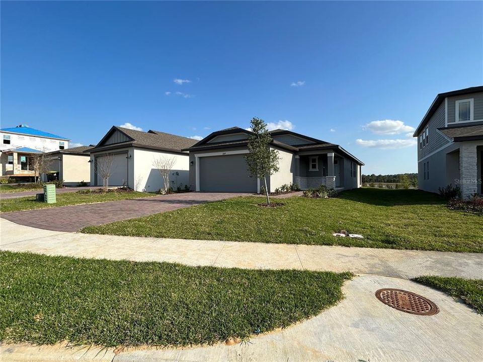 For Sale: $439,000 (4 beds, 2 baths, 1610 Square Feet)