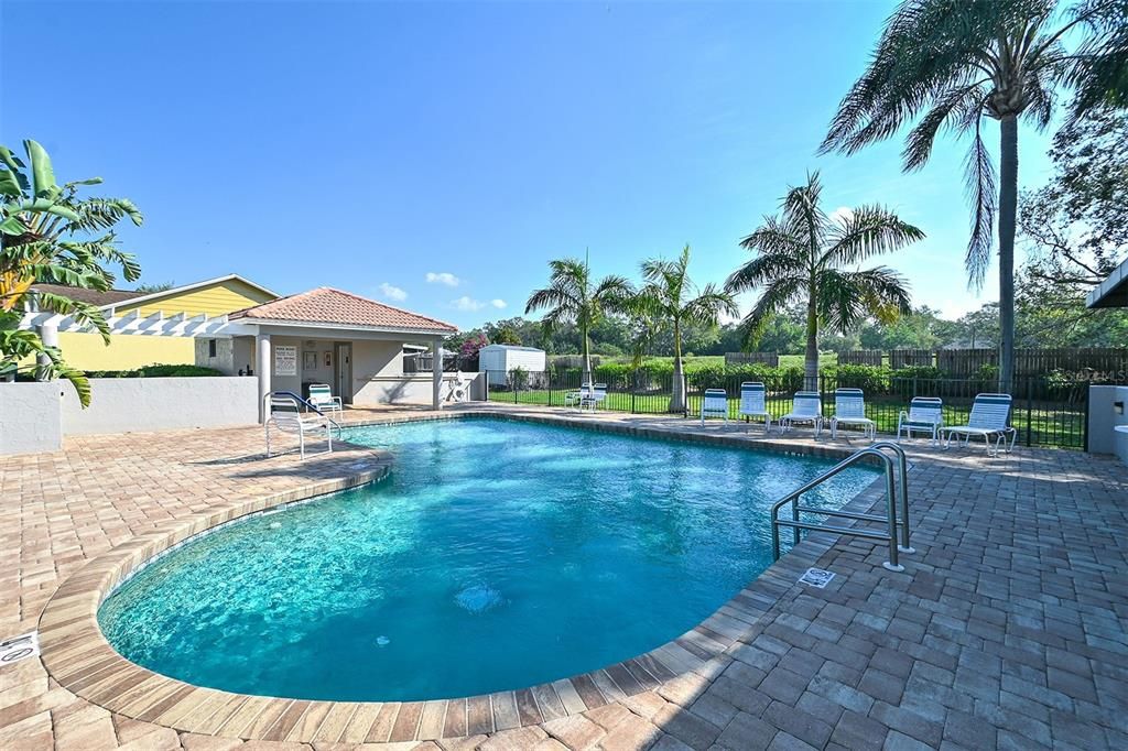 For Sale: $399,000 (2 beds, 2 baths, 1651 Square Feet)