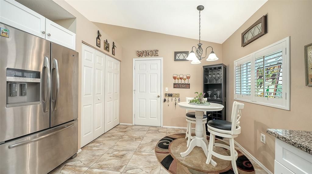 For Sale: $399,000 (2 beds, 2 baths, 1651 Square Feet)