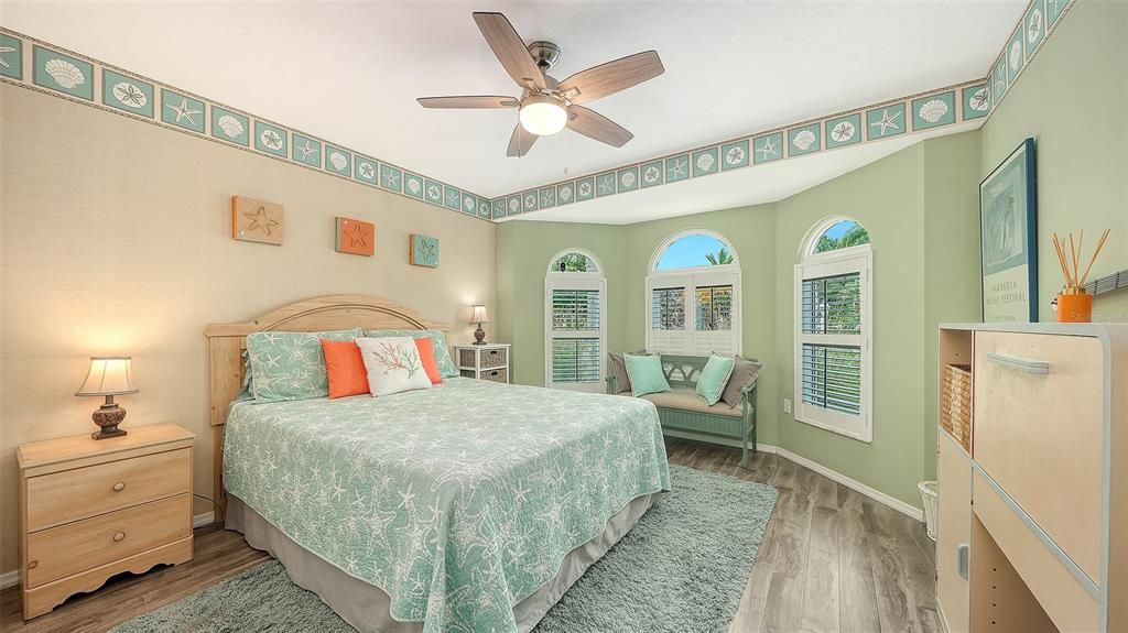 For Sale: $399,000 (2 beds, 2 baths, 1651 Square Feet)