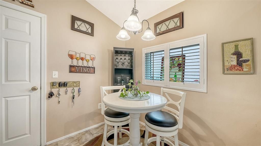 For Sale: $399,000 (2 beds, 2 baths, 1651 Square Feet)