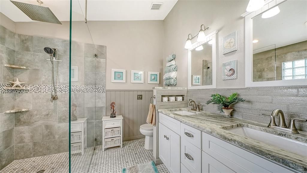 For Sale: $399,000 (2 beds, 2 baths, 1651 Square Feet)