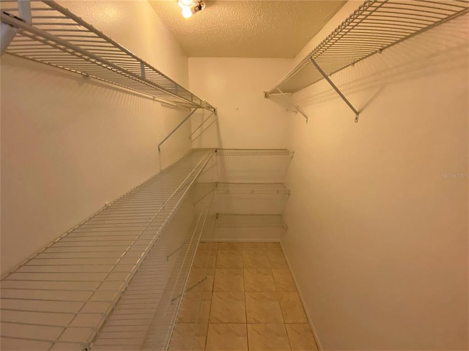 В аренду: $1,350 (2 спален, 2 ванн, 950 Квадратных фут)