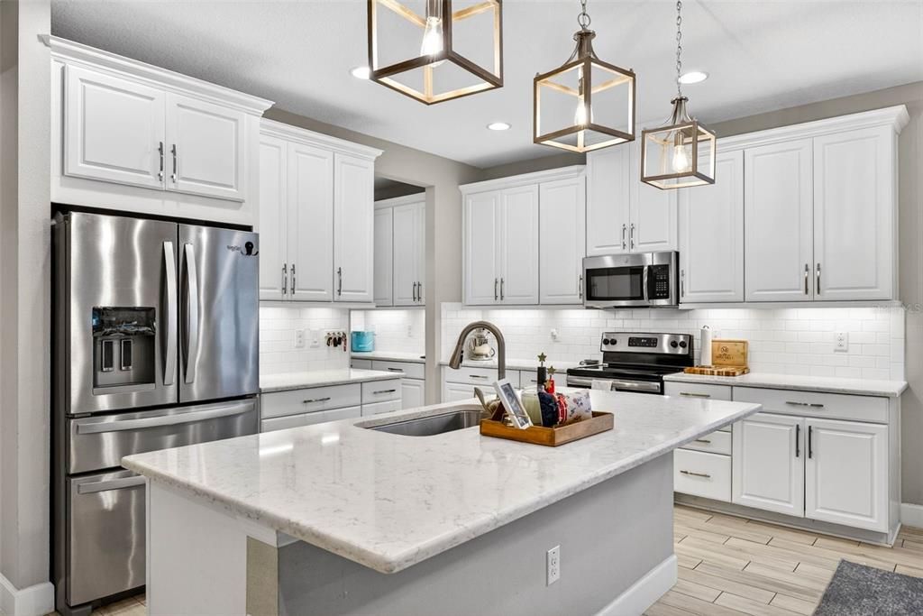 For Sale: $649,900 (4 beds, 3 baths, 2415 Square Feet)