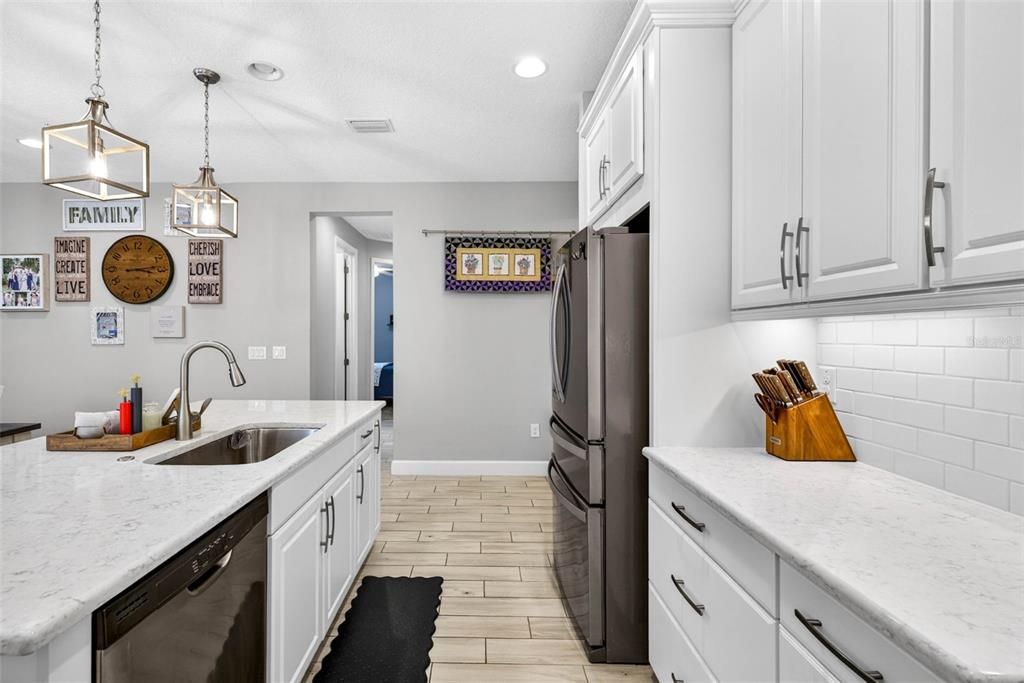 For Sale: $649,900 (4 beds, 3 baths, 2415 Square Feet)