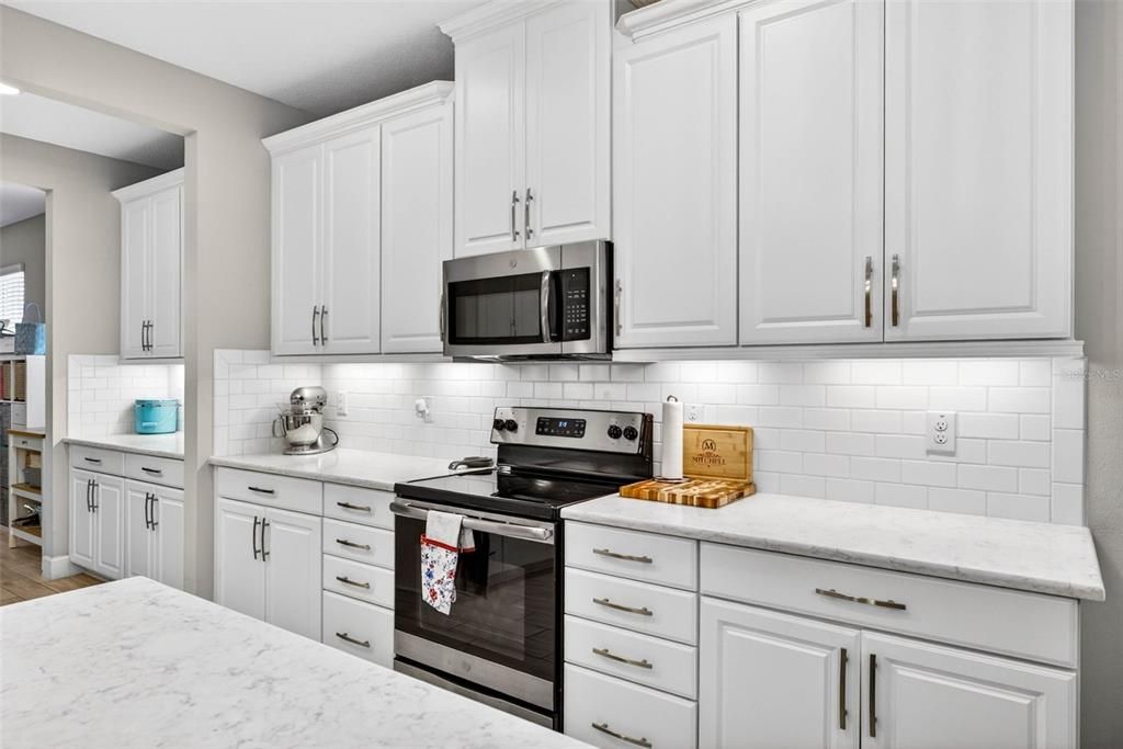 For Sale: $649,900 (4 beds, 3 baths, 2415 Square Feet)