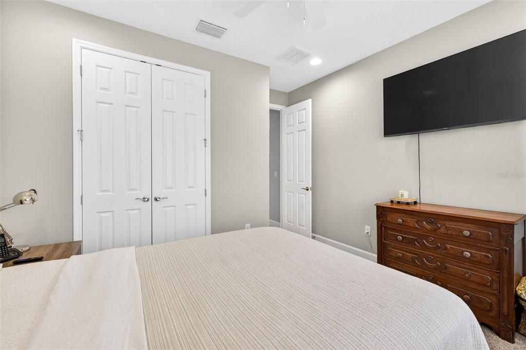 For Sale: $649,900 (4 beds, 3 baths, 2415 Square Feet)