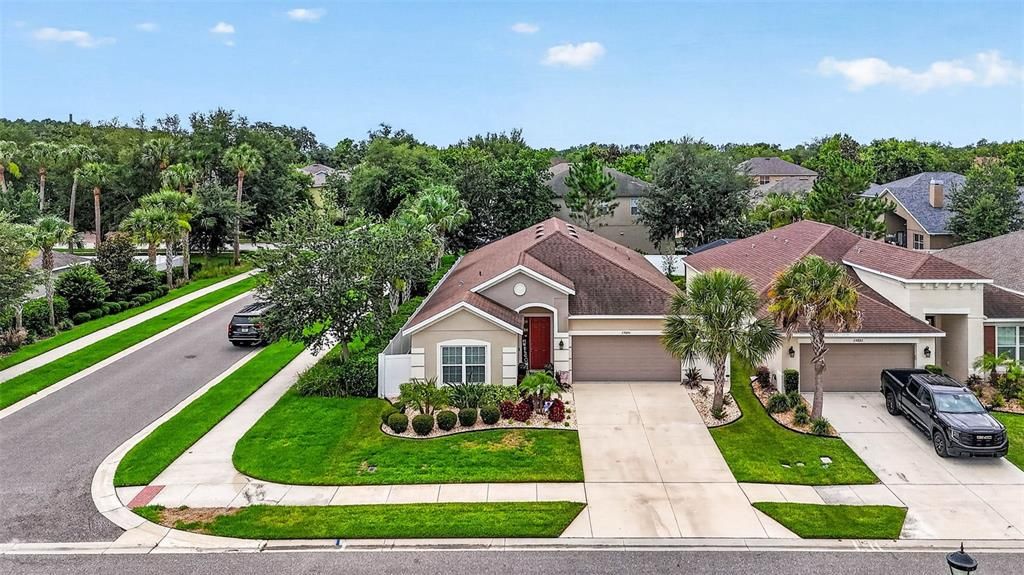 For Sale: $649,900 (4 beds, 3 baths, 2415 Square Feet)