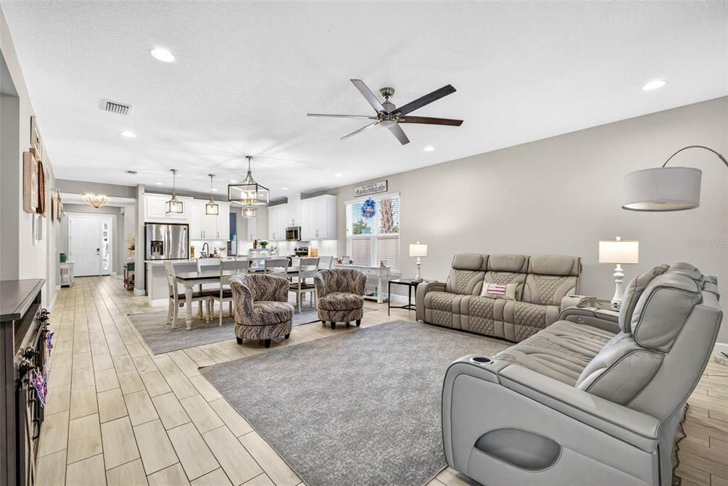 For Sale: $649,900 (4 beds, 3 baths, 2415 Square Feet)