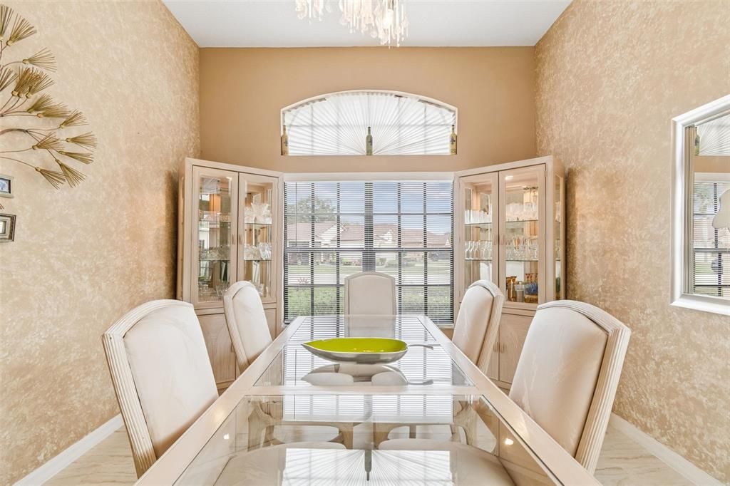 На продажу: $310,000 (3 спален, 2 ванн, 1831 Квадратных фут)