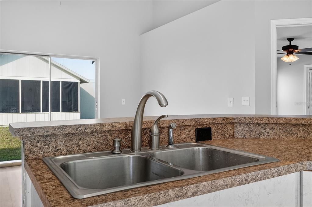 En Venta: $340,000 (3 camas, 2 baños, 1487 Pies cuadrados)