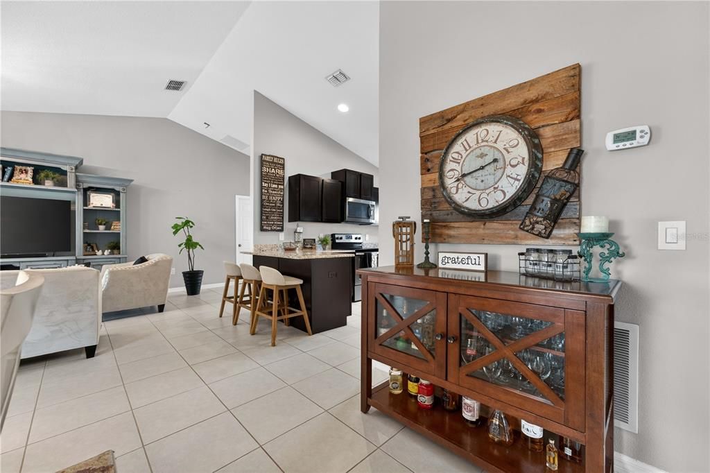 En Venta: $390,000 (3 camas, 2 baños, 1690 Pies cuadrados)
