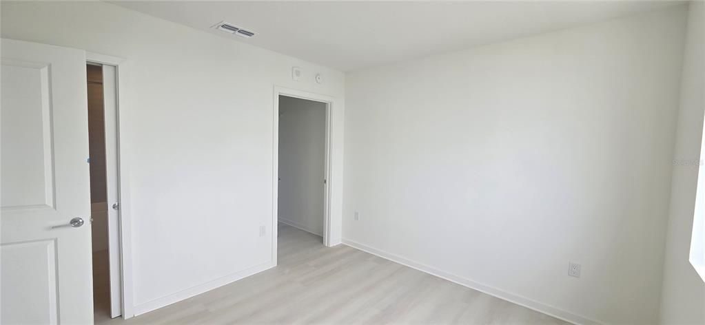For Rent: $1,800 (1 beds, 1 baths, 750 Square Feet)