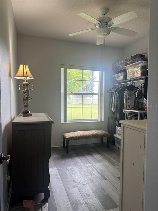 For Sale: $287,000 (3 beds, 2 baths, 1369 Square Feet)