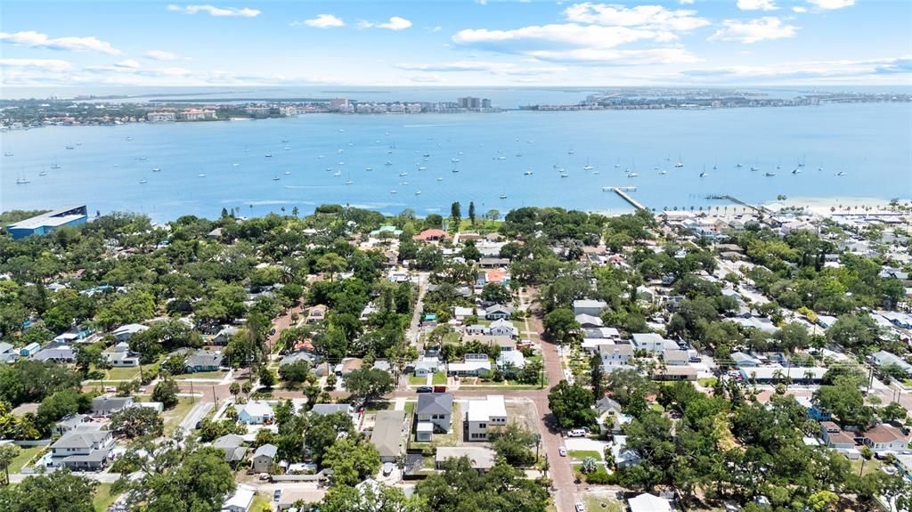For Sale: $524,900 (2 beds, 2 baths, 1032 Square Feet)