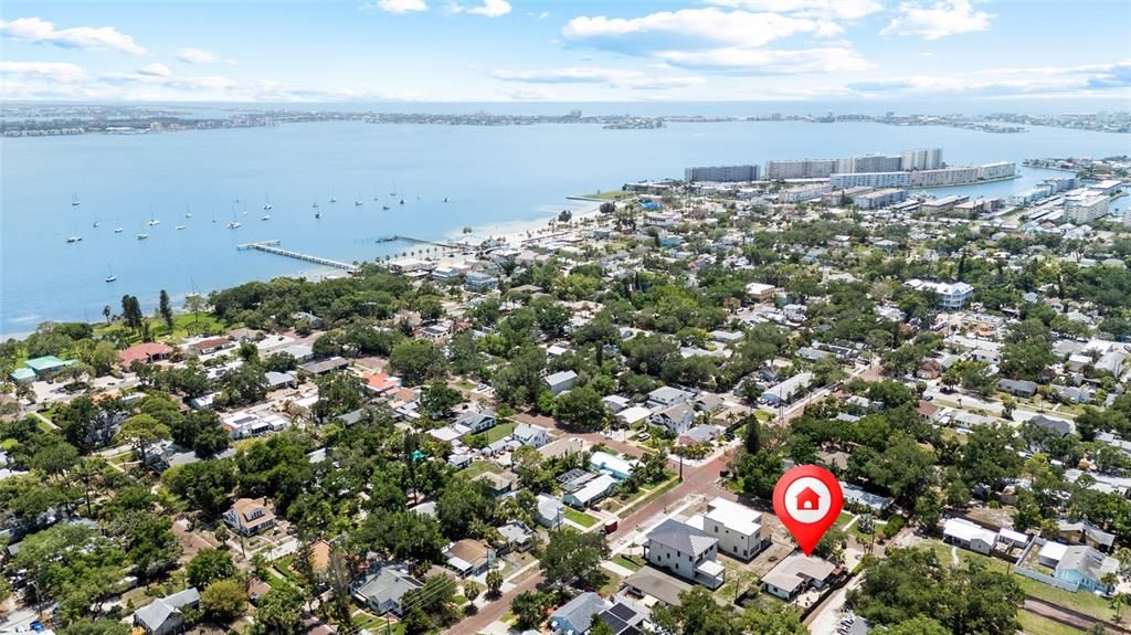 For Sale: $524,900 (2 beds, 2 baths, 1032 Square Feet)